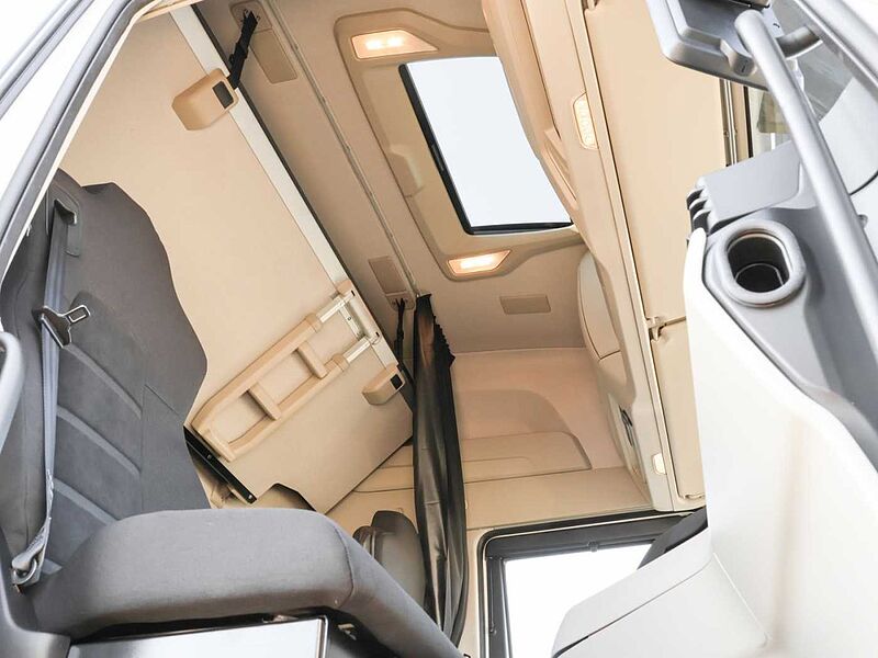 Iveco S-Way AS440S50T/P Sattelzugmaschine